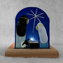 Load image into Gallery viewer, Nativity Scene - fused glass